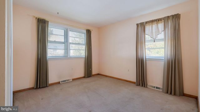 2473 SUSQUEHANNA RD, Abington, PA 19001