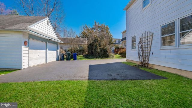 2473 SUSQUEHANNA RD, Abington, PA 19001