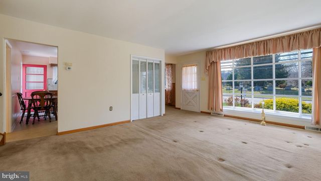2473 SUSQUEHANNA RD, Abington, PA 19001