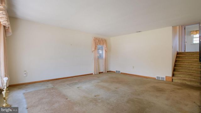 2473 SUSQUEHANNA RD, Abington, PA 19001