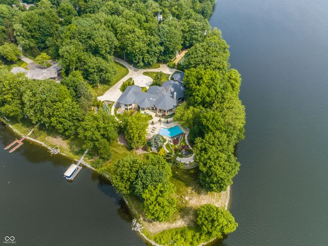 5101 Green Braes E Drive, Indianapolis, IN 46234