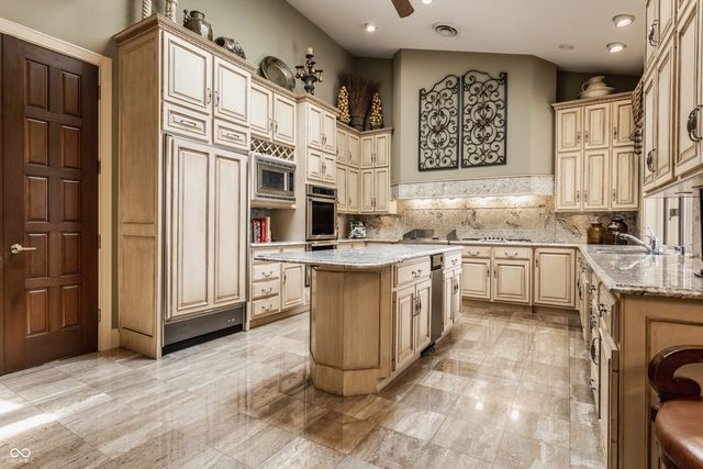 5101 Green Braes E Drive, Indianapolis, IN 46234