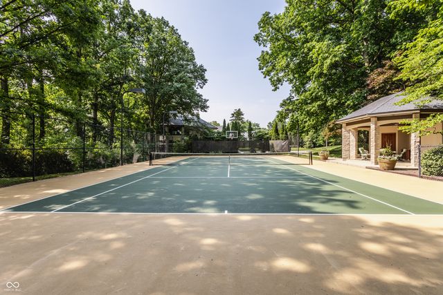 5101 Green Braes E Drive, Indianapolis, IN 46234