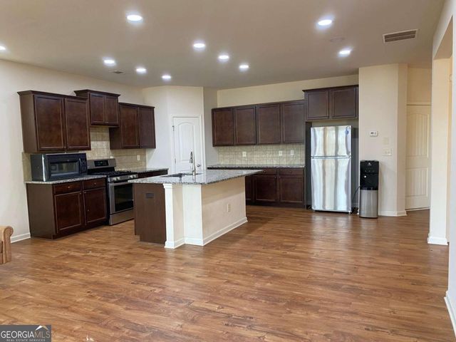 3131 WILDBERRY RUN Lane, Snellville, GA 30078