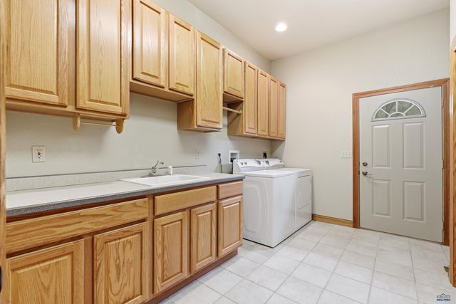 4061 JOLLY LN, Rapid City, SD 57703