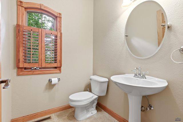 4061 JOLLY LN, Rapid City, SD 57703