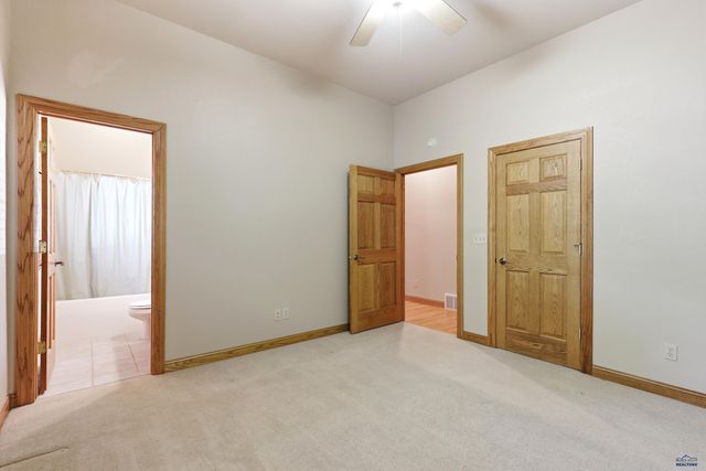 4061 JOLLY LN, Rapid City, SD 57703