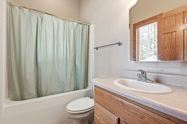 4061 JOLLY LN, Rapid City, SD 57703