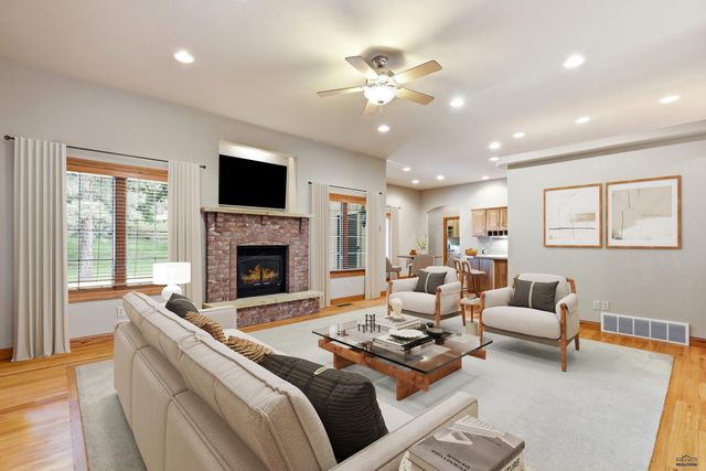 4061 JOLLY LN, Rapid City, SD 57703