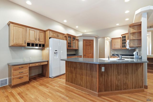4061 JOLLY LN, Rapid City, SD 57703