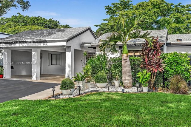 359 Fairway Circle 59, Weston, FL 33326