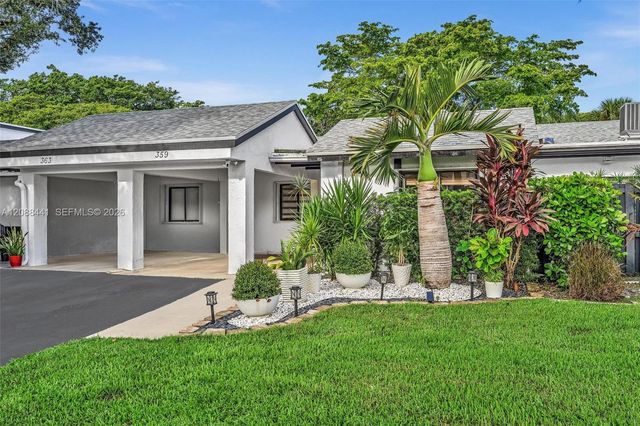 359 Fairway Circle 59, Weston, FL 33326