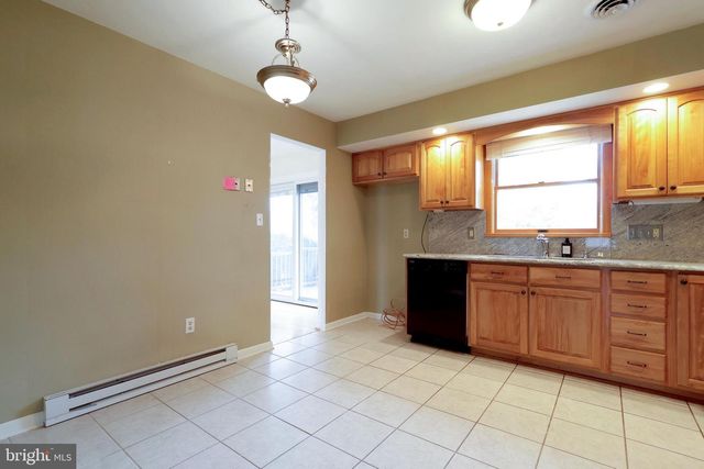 37 ABBY PL, State College, PA 16803