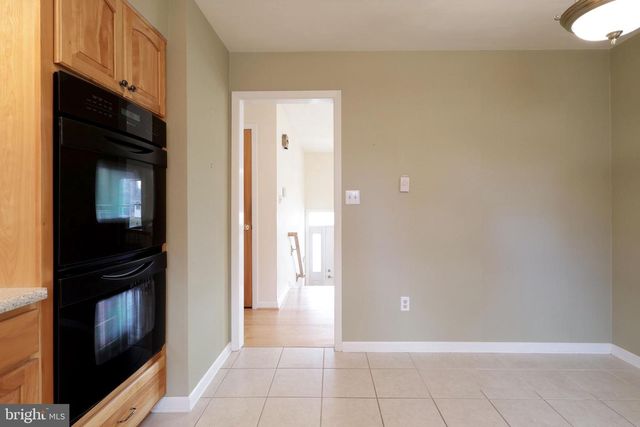 37 ABBY PL, State College, PA 16803