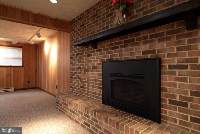 37 ABBY PL, State College, PA 16803