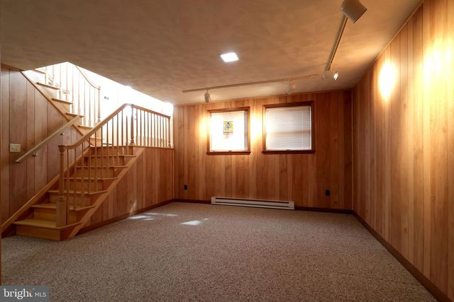 37 ABBY PL, State College, PA 16803