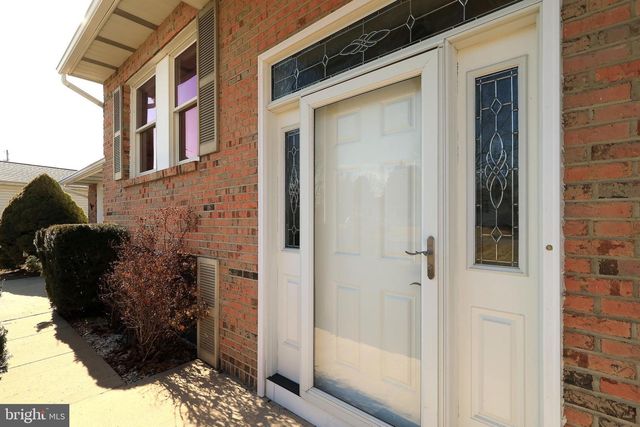 37 ABBY PL, State College, PA 16803