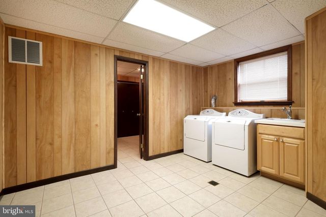 37 ABBY PL, State College, PA 16803