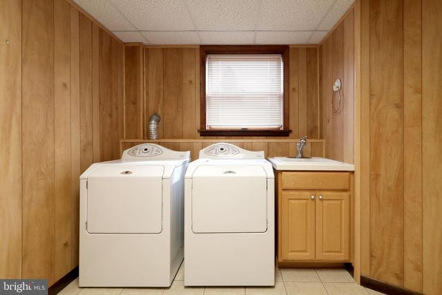 37 ABBY PL, State College, PA 16803