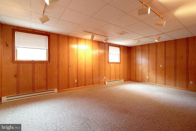 37 ABBY PL, State College, PA 16803