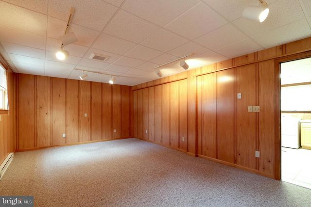 37 ABBY PL, State College, PA 16803