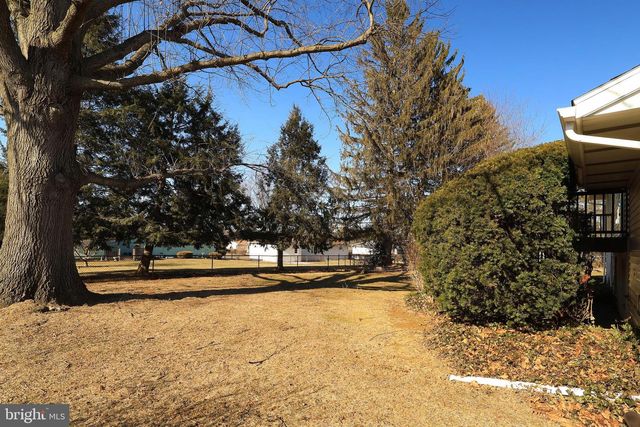 37 ABBY PL, State College, PA 16803