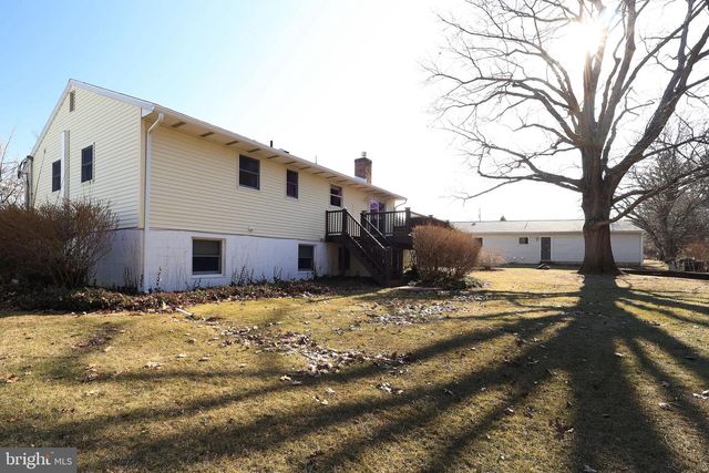 37 ABBY PL, State College, PA 16803