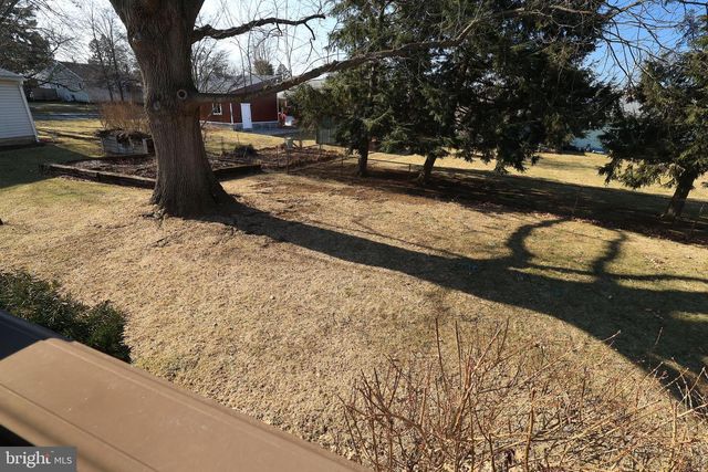 37 ABBY PL, State College, PA 16803