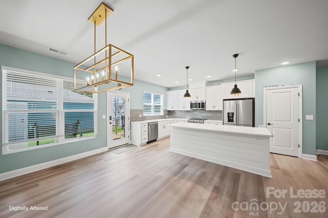 10037 Mamillion Drive, Huntersville, NC 28078