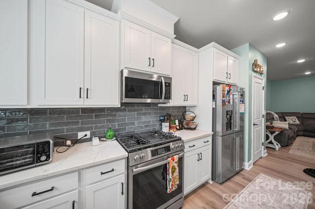 10037 Mamillion Drive, Huntersville, NC 28078