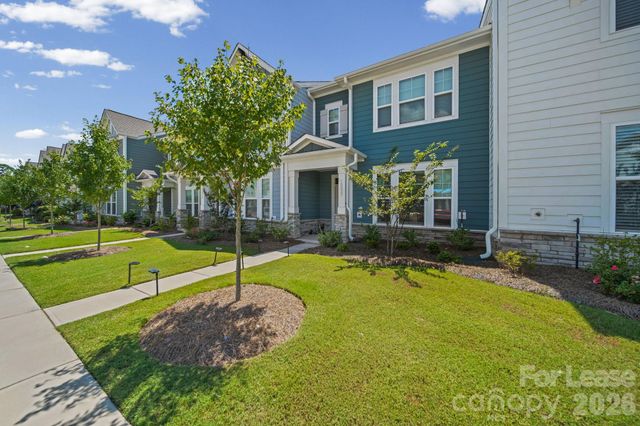 10037 Mamillion Drive, Huntersville, NC 28078