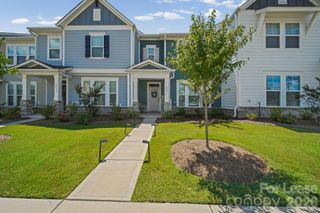 10037 Mamillion Drive, Huntersville, NC 28078