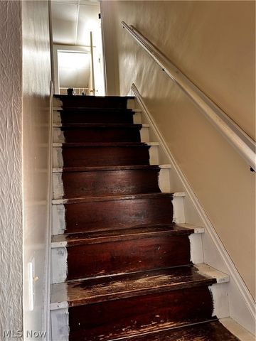 8910 Jeffries Avenue, Cleveland, OH 44105