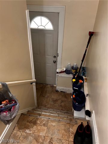 8910 Jeffries Avenue, Cleveland, OH 44105