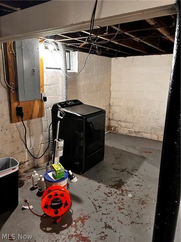 8910 Jeffries Avenue, Cleveland, OH 44105