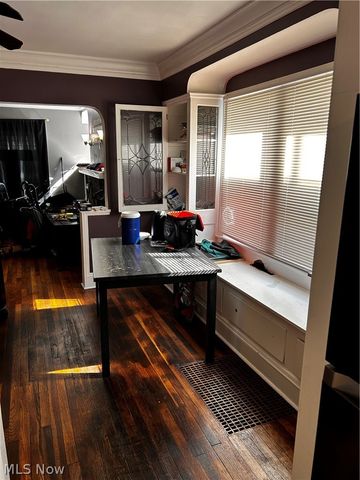 8910 Jeffries Avenue, Cleveland, OH 44105