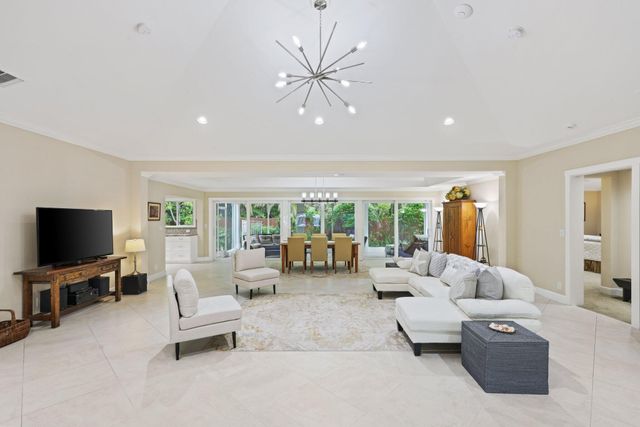 4535 Oak Tree Court, Delray Beach, FL 33445