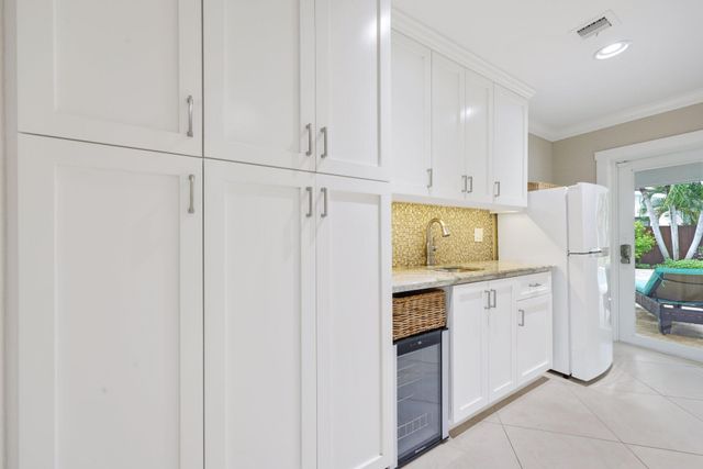 4535 Oak Tree Court, Delray Beach, FL 33445