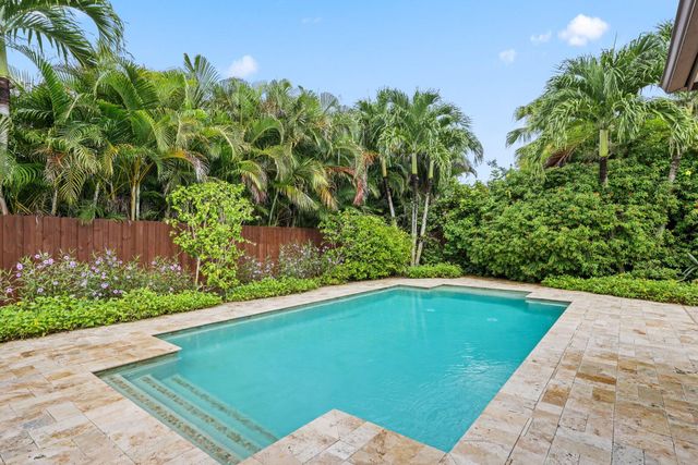 4535 Oak Tree Court, Delray Beach, FL 33445