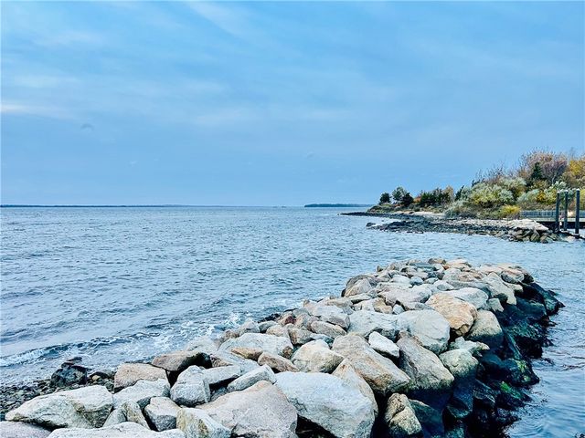 1 Tower Drive 406, Portsmouth, RI 02871