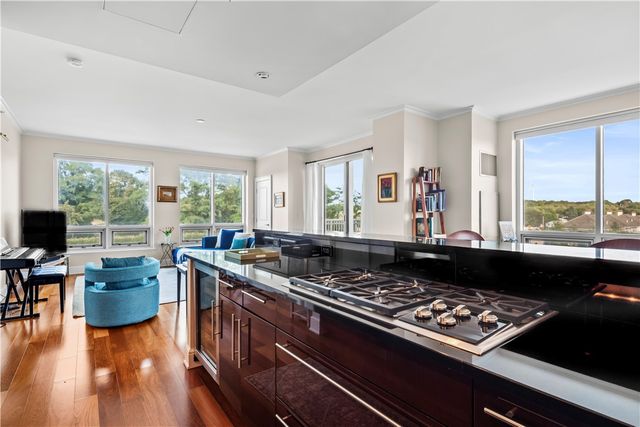 1 Tower Drive 406, Portsmouth, RI 02871