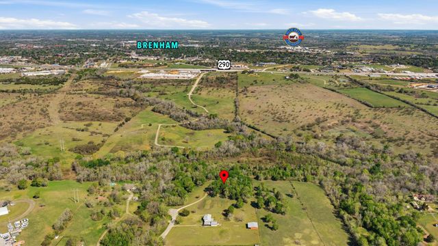 4001 Zoo Lane, Brenham, TX 77833