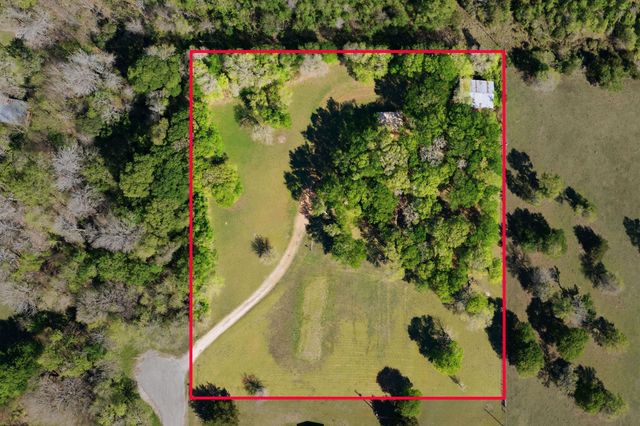 4001 Zoo Lane, Brenham, TX 77833