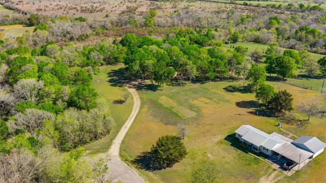 4001 Zoo Lane, Brenham, TX 77833