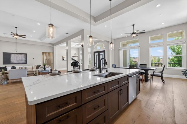 2020 Swingle Rd, Folsom, CA 95630