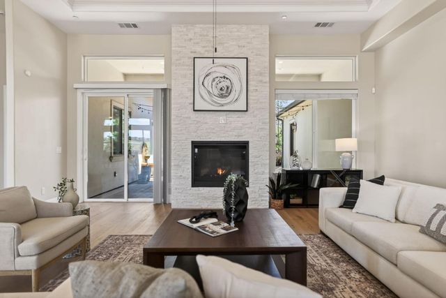 2020 Swingle Rd, Folsom, CA 95630