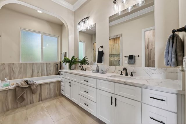 2020 Swingle Rd, Folsom, CA 95630