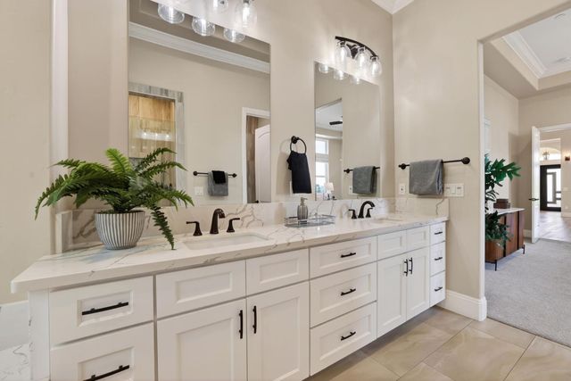 2020 Swingle Rd, Folsom, CA 95630