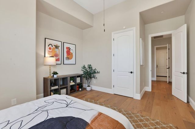 2020 Swingle Rd, Folsom, CA 95630