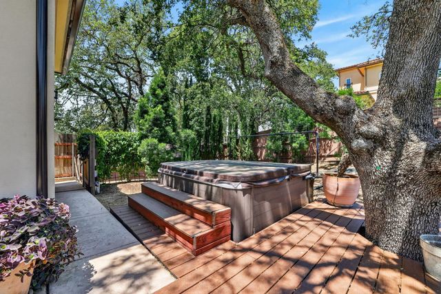 2020 Swingle Rd, Folsom, CA 95630